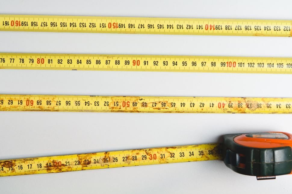 Measuring tapes in the workroom